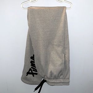 Grey sweatpants-children’s XL(18/20)                                 ~Brand:Puma